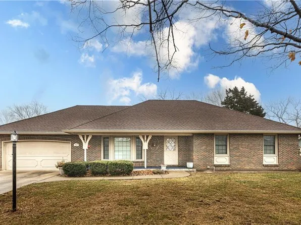 315 N Woodson Dr, Raymore, MO 64083