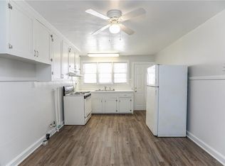 10 Aylwin Cres APT 3, Portsmouth, VA 23702