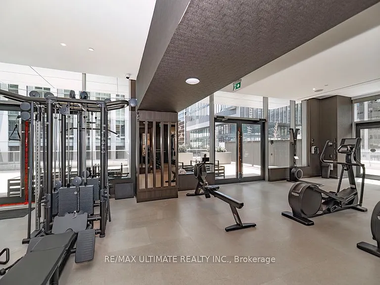11 Yorkville Ave #1902 — Photo 23