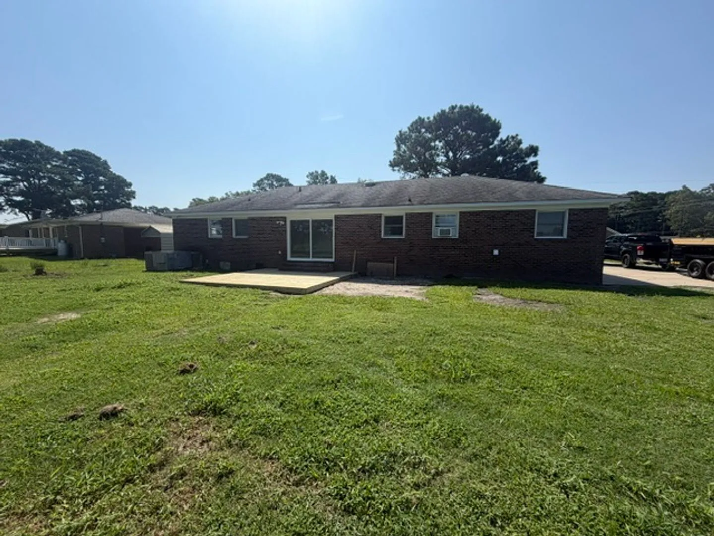 2146 Crescent Dr. — Photo 2