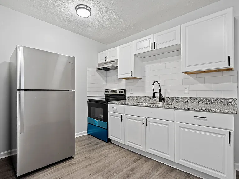 Dawkins Gardens Apartments — Photo 1