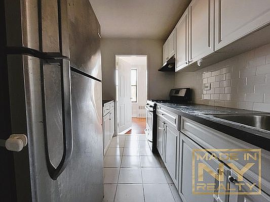 1st image of 1625 Rockaway Pkwy APT 3D