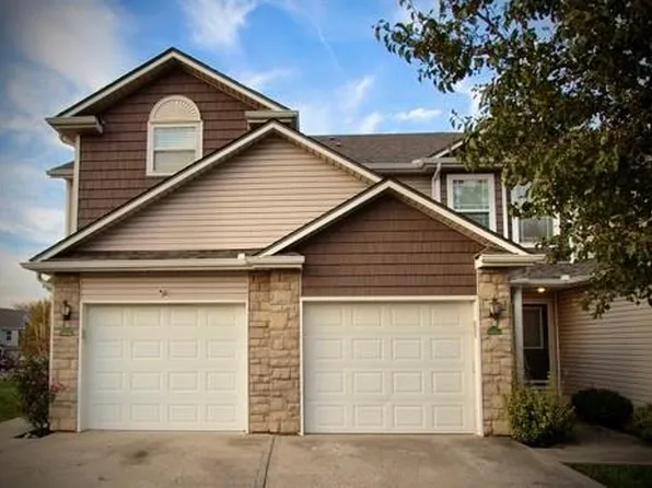 112 W Grant Dr, Raymore, MO 64083