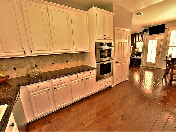 3rd image of 7933 Cross Plains Dr
