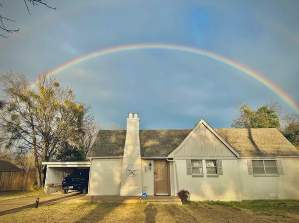 208 McAnear St, Cleburne, TX 76033