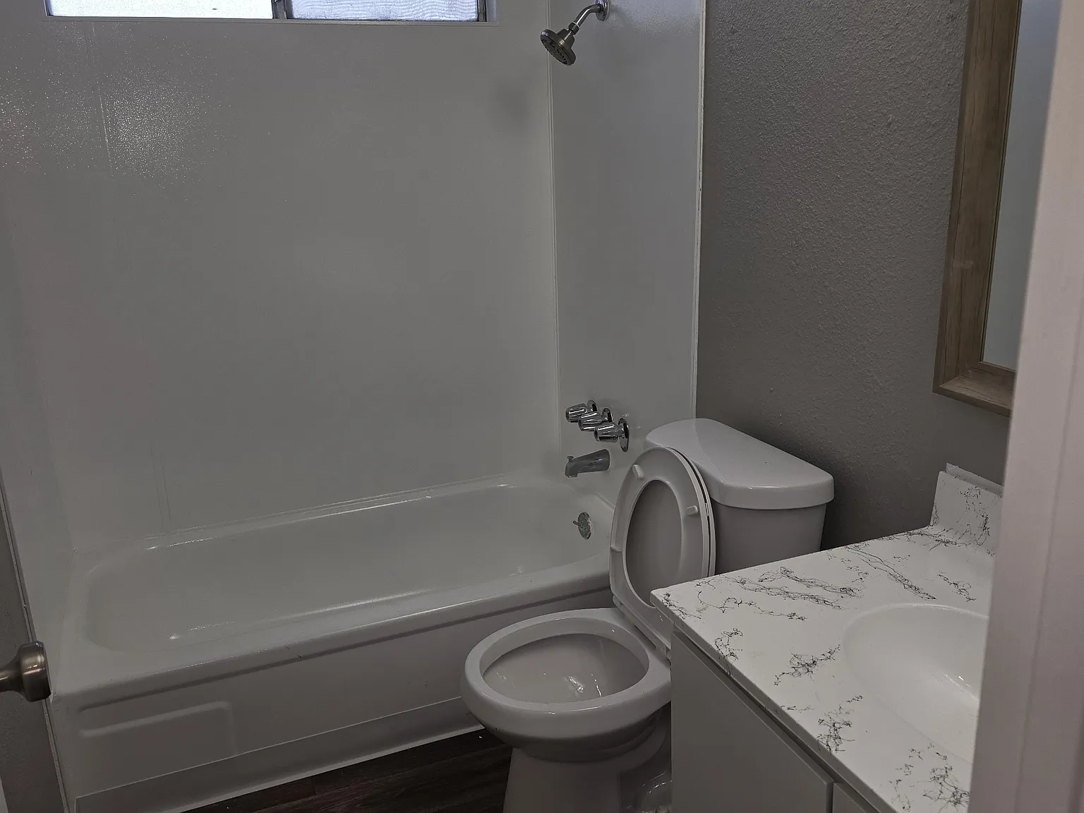 Studio, 400 sqft, $801 — Photo 4