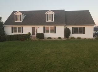 31727 Casino Dr, Canton, MO 63435