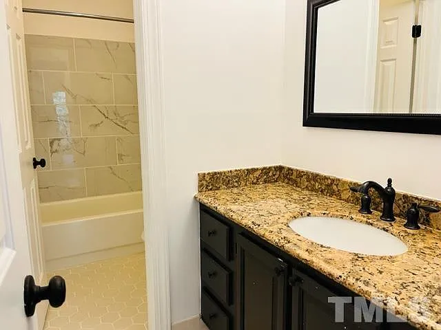 2112 N Hills Dr — Photo 17