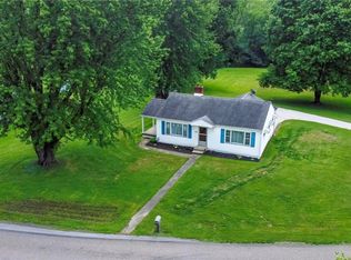 8256 Bear Rd SE, Amsterdam, OH 43903