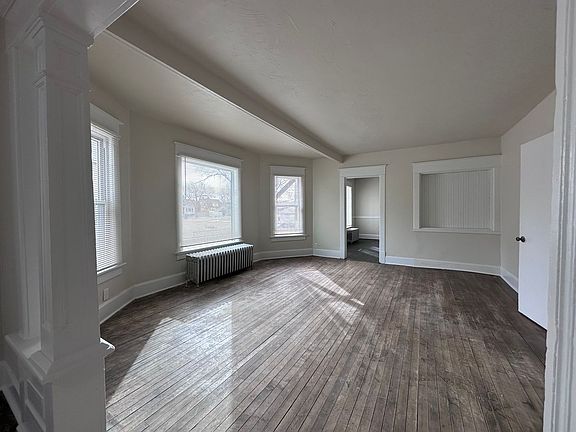 2nd image of 1020-1022 Smith St