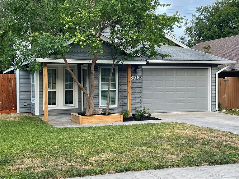 3510 Stoney Dawn — Photo 2