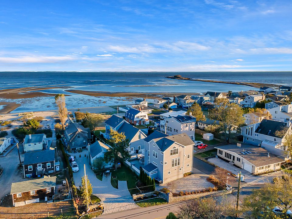 74 Pilots Point Drive