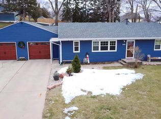 830 Dakota St, Akron, IA 51001