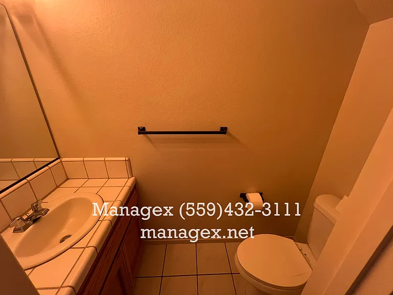 509 E Alluvial Ave #105 — Photo 8