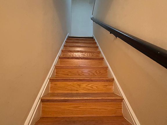 3rd image of 32-4 24th Ave #1