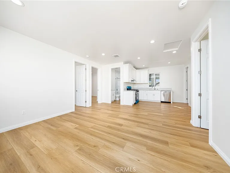 607 S Sefton Ave #607A — Photo 4