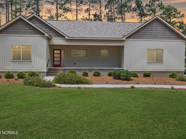 2078 Royal Pines Drive, New Bern, NC 28560