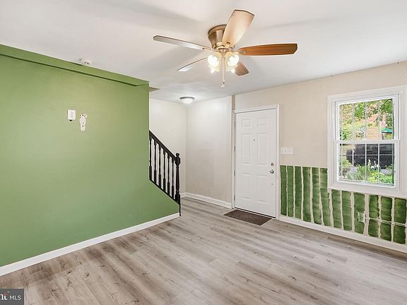 5th image of 3417 B St SE