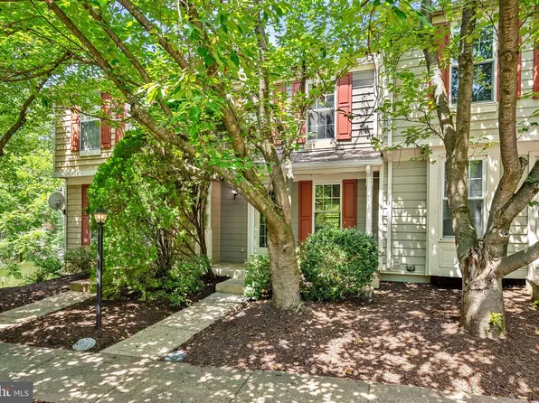 11908 Fieldthorn Ct, Reston, VA 20194
