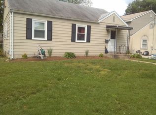 1922 Pimmit Dr, Falls Church, VA 22043