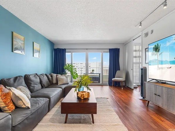 927 Prospect St APT 604, Honolulu, HI 96822