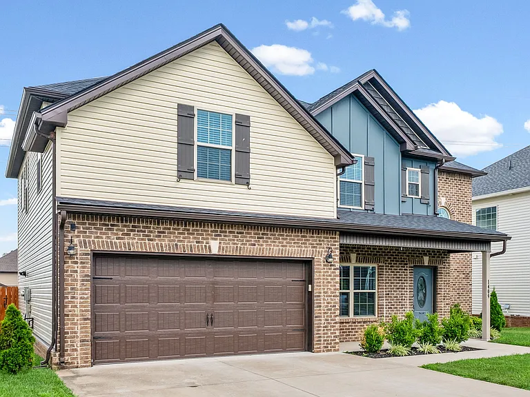 1409 Millet Dr — Photo 2