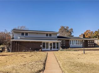 918 E Cedar Ave, Weatherford, OK 73096