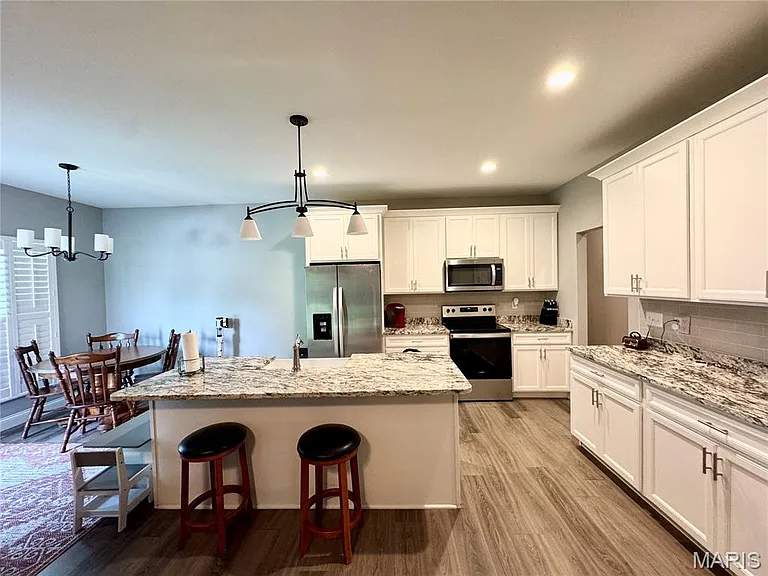 315 Star Ln — Photo 7