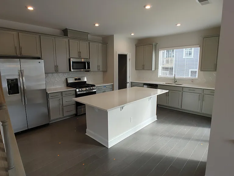831 Amley Pl — Photo 9