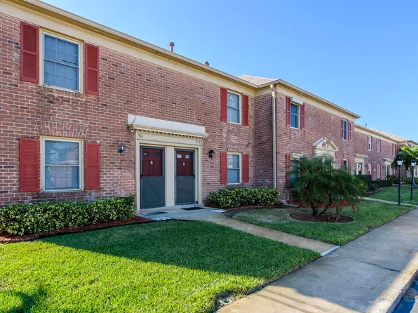 913 N Colonial Ct #26, Indian Harbour Beach, FL 32937