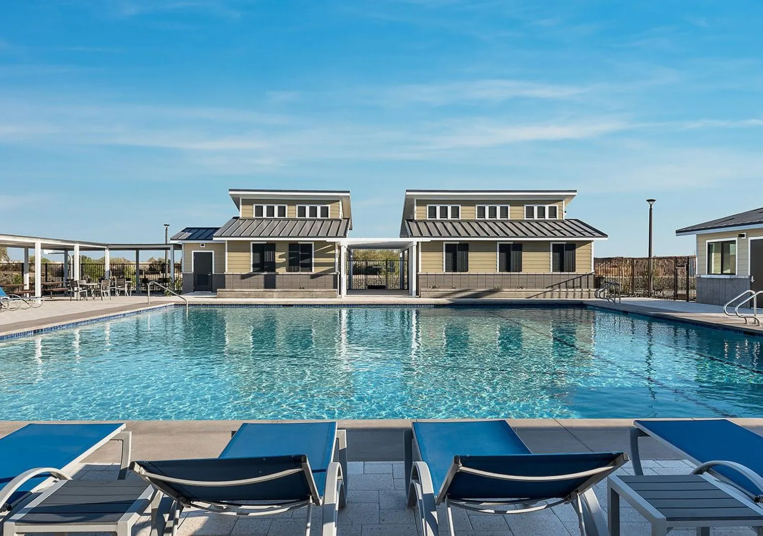 Just built 4bd 3ba Home at Desirable Alamar Community in Avondale! Resort Style Community Pool! — Photo 4