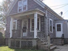 2507-2513 N Buffum