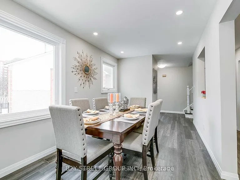 5045 Rundle Ct #UPPER — Photo 5