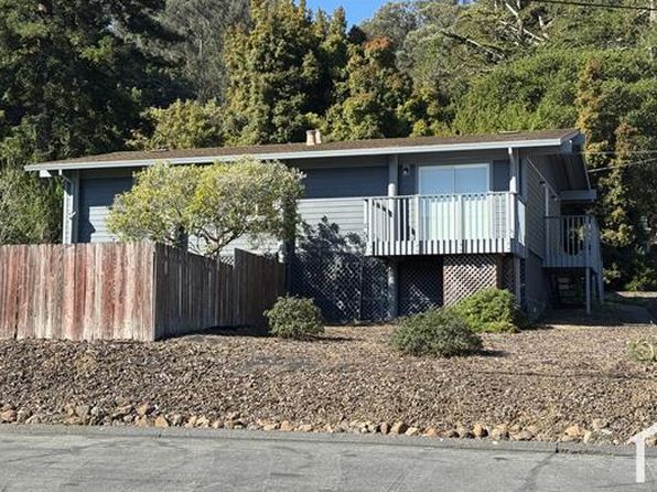 15 Pacheco St