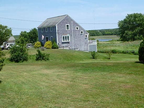 1st image of 934 Seapowet Ave