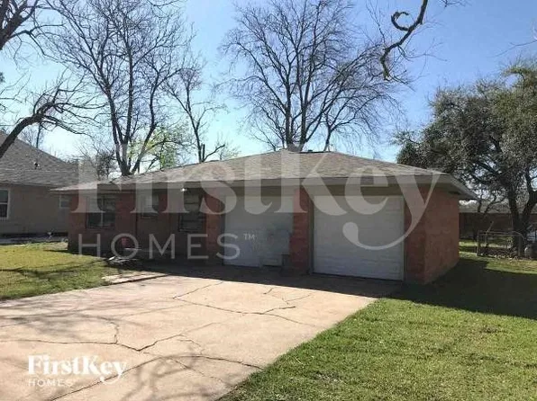 3105 McKinney Dr, La Marque, TX 77568
