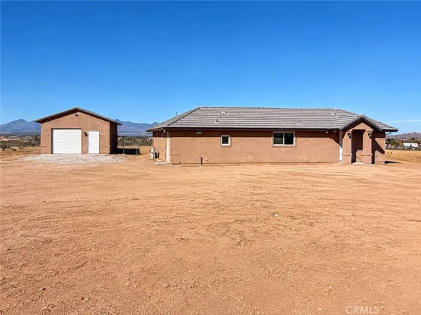 14100 Nightshade Rd, Apple Valley, CA 92307