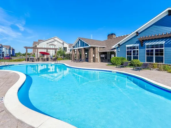 6360 Luria Ln APT 906, Zionsville, IN 46077