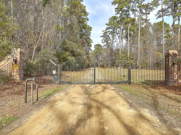 7779 Chaplin Garden Ln, Edisto Island, SC 29438