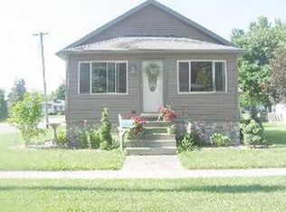 38 Sharpsteen St, Sebewaing, MI 48759