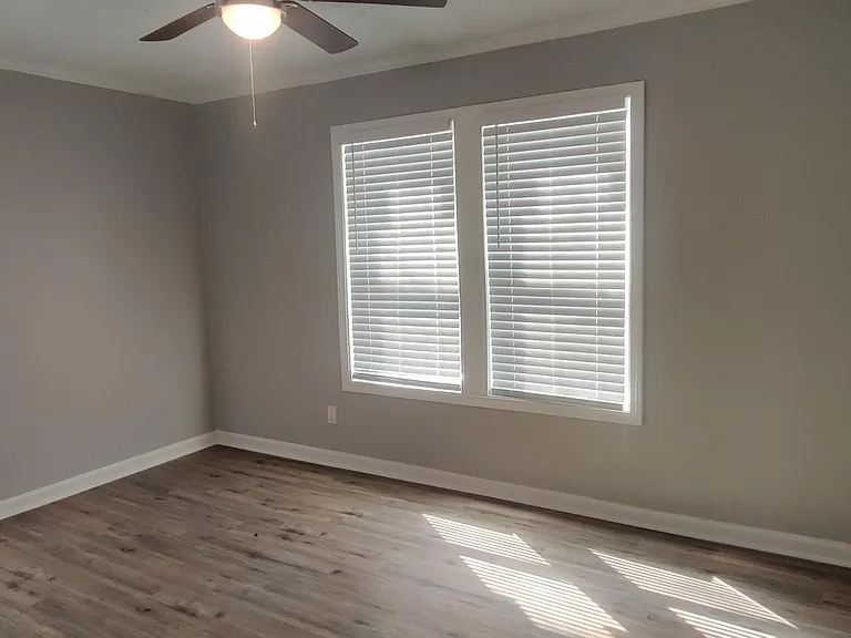 690 N Stevens Cir — Photo 7