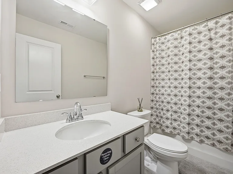 1401 Addison Lake St — Photo 33