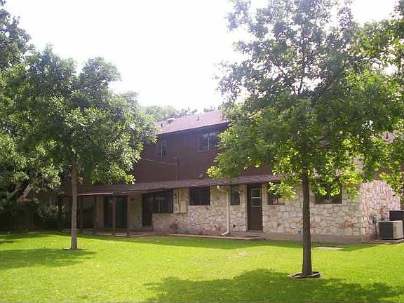 4th image of 1305 Wood Rock Dr