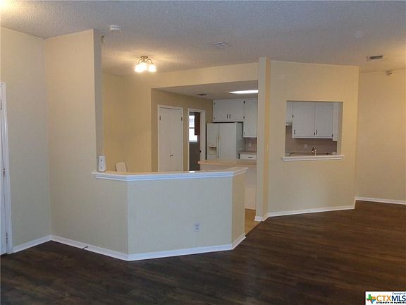 4th image of 310 Cromwell Dr