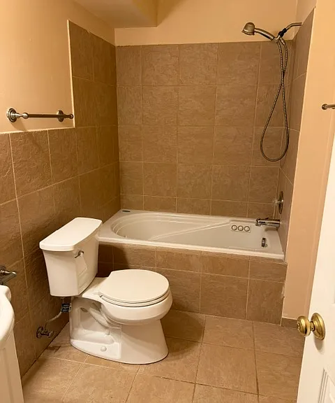 242 W Treehouse Ln — Photo 4