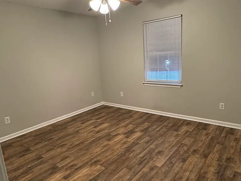 4229 W Horne Ave #C — Photo 5