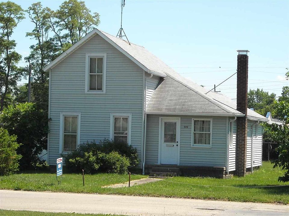 1st image of 909 E Emerald St