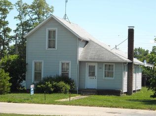 909 E Emerald St, Elkhart, IN 46514