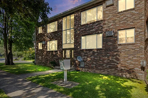 Floor plan 725-C Cedarwood