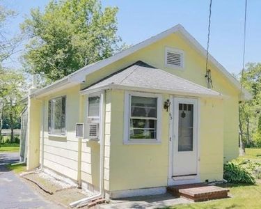 65 Hillwood Ave, Stoughton, MA, 02072